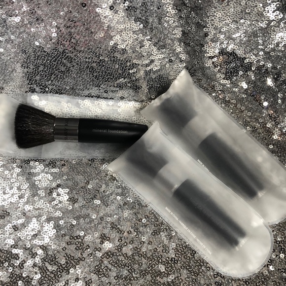 Mary Kay brushes lot!
